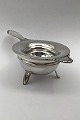 Danam Antik 
presents: 

CTC/Danish 
Silver 
Christiansborg 
Tea Strainer 
and Stand