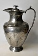 Pegasus – Kunst 
- Antik - 
Design 
presents: 
Pewter 
baptismal jug, 
circa 1830, 
Denmark.