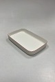 Danam Antik 
presents: 

Royal 
Copenhagen Red 
Top/Red Line 
Rectangular 
Dish No. 3078