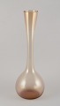 L'Art presents: 
Arthur 
Percy for 
Gullaskruf 
Glasbruk, 
Swedish glass 
artist.
Floor vase in 
art glass.