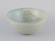 L'Art presents: 
European 
studio 
ceramicist.
Unique 
stoneware bowl. 
Hand-glazed in 
light tones.