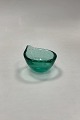 Danam Antik 
presents: 
Small 
Glass Bowl with 
Bubbles