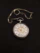 Middelfart 
Antik presents: 

Silver 
pocket watch 
with chain