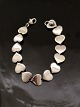 Middelfart 
Antik presents: 
Hans 
Hansen sterling 
silver heart 
bracelet