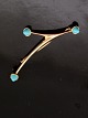Middelfart 
Antik presents: 
14 carat 
gold modern 
brooch with 
turquoises