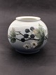 Middelfart 
Antik presents: 
Royal 
Copenhagen vase 
288/42B