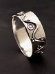 Middelfart 
Antik presents: 
Evald 
Nielsen art 
nouveau 
sterling silver 
bangle