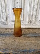 Karstens Antik 
presents: 
Hyacinth 
glass in amber 
glass with net 
pattern