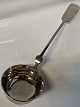 Antik Huset 
presents: 
Punch 
Spoon / Soup 
Ladle in Silver
Length 37,5 
cm.