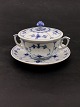 Middelfart 
Antik presents: 
Royal 
Copenhagen blue 
fluting 
bouillon cup 
1/2199