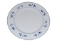 Antik K 
presents: 
Noblesse
Large round 
platter 33.4 
cm.