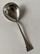 Antik Huset 
presents: 
Serving 
spoon in Silver
Stamped 3 
towers
Length 17.6 
cm.