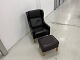 MR Retro Design 
presents: 
Mogens 
Hansen MH195 
wingback chair 
w/stool in Dark 
Brown prestige 
leather and 
with ...