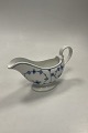 Danam Antik 
presents: 
Royal 
Copenhagen Blue 
Fluted Plain 
Gravy Pitcher 
No. 406
