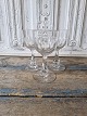 Karstens Antik 
presents: 

Derby 
large red wine 
glass 16.3 cm.