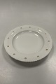 Danam Antik 
presents: 
Royal 
Copenhagen 
Flora Danica 
White Dinner 
Plate No. 554 / 
3549