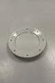 Danam Antik 
presents: 
Royal 
Copenhagen 
Flora Danica 
White Cake 
Plate No. 554 / 
3516