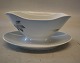 Klosterkælderen 
presents: 
008 A 
Gravy boat ca 
8.5 x 19 cm B&G 
Blue Faling 
Leaves 
porcelain