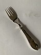 Antik Huset 
presents: 
Wooden 
Spoon Fish Fork 
Silver.
Length 18.4 
cm.