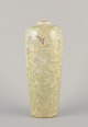 L'Art presents: 
Elly Kuch 
(1929-2008) and 
Wilhelm Kuch 
(1925-2022). 
Unique ceramic 
vase. Crystal 
glaze.