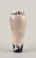 L'Art presents: 
Elly Kuch 
(1929-2008) and 
Wilhelm Kuch 
(1925-2022). 
Large unique 
ceramic vase 
with floating 
...
