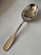 Antik Huset 
presents: 
Susanne 
serving spoon 
in Silver Hans 
Hansen
Length 20.5 cm