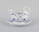 L'Art presents: 
Royal 
Copenhagen Blue 
Fluted Plain.
Antique gravy 
boat.