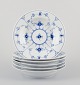 L'Art presents: 
Royal 
Copenhagen Blue 
Fluted Plain.
A set of six 
deep plates.