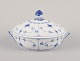 L'Art presents: 
Royal 
Copenhagen Blue 
Fluted Plain.
Round lidded 
tureen 
hand-painted in 
blue.