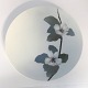 Lundin Antique 
presents: 

Royal 
Copenhagen. 
Plate with 
floral motif. 
No.82. Diameter 
22 cm. (1 
quality)