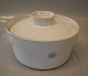 Klosterkælderen 
presents: 
RED line 
3086 Lidded 
dish 11 x 21 cm 
(172) - 4 ALL 
Seasons Royal 
Copenhagen 
faience ...