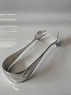 Antik Huset 
presents: 
Serving 
tongs in 
silver, 
practical for 
festive 
occasions. 
Series 5900 
(Cohr pearl 
edge)
