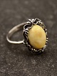 Middelfart 
Antik presents: 
Sterling 
silver ring 
with bone