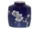Antik K 
presents: 
Royal 
Copenhagen
Unique dark 
blue vase in 
Tenera style
