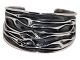 Antik K 
presents: 
Flemming 
Lund sterling 
silver
Wide brutalist 
bangle in heavy 
quality