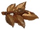 Antik K 
presents: 
Flora 
Danica
Large gilded 
leaf brooch