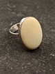 Middelfart 
Antik presents: 
N E From 
sterling silver 
ring with bone