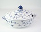 Osted Antik & 
Design 
presents: 
Tureen – 
Blue Fluted – 
Royal 
Copenhagen – 
No. 214 – 
approx. 1950
Great 
condition
