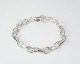 Osted Antik & 
Design 
presents: 
Heavy 
Bracelet / 
Bangle – Anchor 
Facet – Silver
