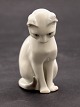 Middelfart 
Antik presents: 
Royal 
Copenhagen 
white cat 499