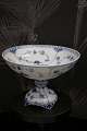 K&Co. presents: 
Royal 
Copenhagen Blue 
Fluted Half 
Lace Bowl on 
Foot.
RC# 1/513...