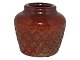 Antik K 
presents: 
Royal 
Copenhagen art 
pottery
Miniature red 
vase