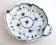 Lundin Antique 
presents: 
Royal 
Copenhagen. 
Blue Fluted 
Half Lace. 
Pickle dish. 
Model 549. 
Length 26,5 cm. 
(1 ...