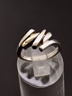Middelfart 
Antik presents: 
Sterling 
silver ring 
with small 
diamond