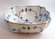 Lundin Antique 
presents: 
Royal 
Copenhagen. 
Blue Fluted, 
plain. Large 
bowl. Model 
193. Width 23 
cm. (1 
quality).