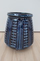 ViKaLi 
presents: 
Søholm 
vase
Søholm Denmark 
Stentøj
Design: Einar 
Johansen
Einar Johansen 
worked by 
Søholm ...