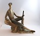 Lundin Antique 
presents: 
Nao. 
Porcelain 
figure. Hunter. 
Height 27 cm. 
Length 29 cm. 
(1 quality)