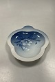 Danam Antik 
presents: 
Bing and 
Grondahl 
Christmas Rose 
Serving Bowl No 
42A