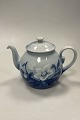 Danam Antik 
presents: 
Bing and 
Grondahl 
Christmas Rose 
Tea Pot No. 92