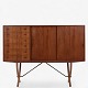 Roxy Klassik 
presents: 
Hans J. 
Wegner / Carl 
Hansen.
CH 304 - Teak 
sideboard on a 
saber-shaped 
oak frame ...